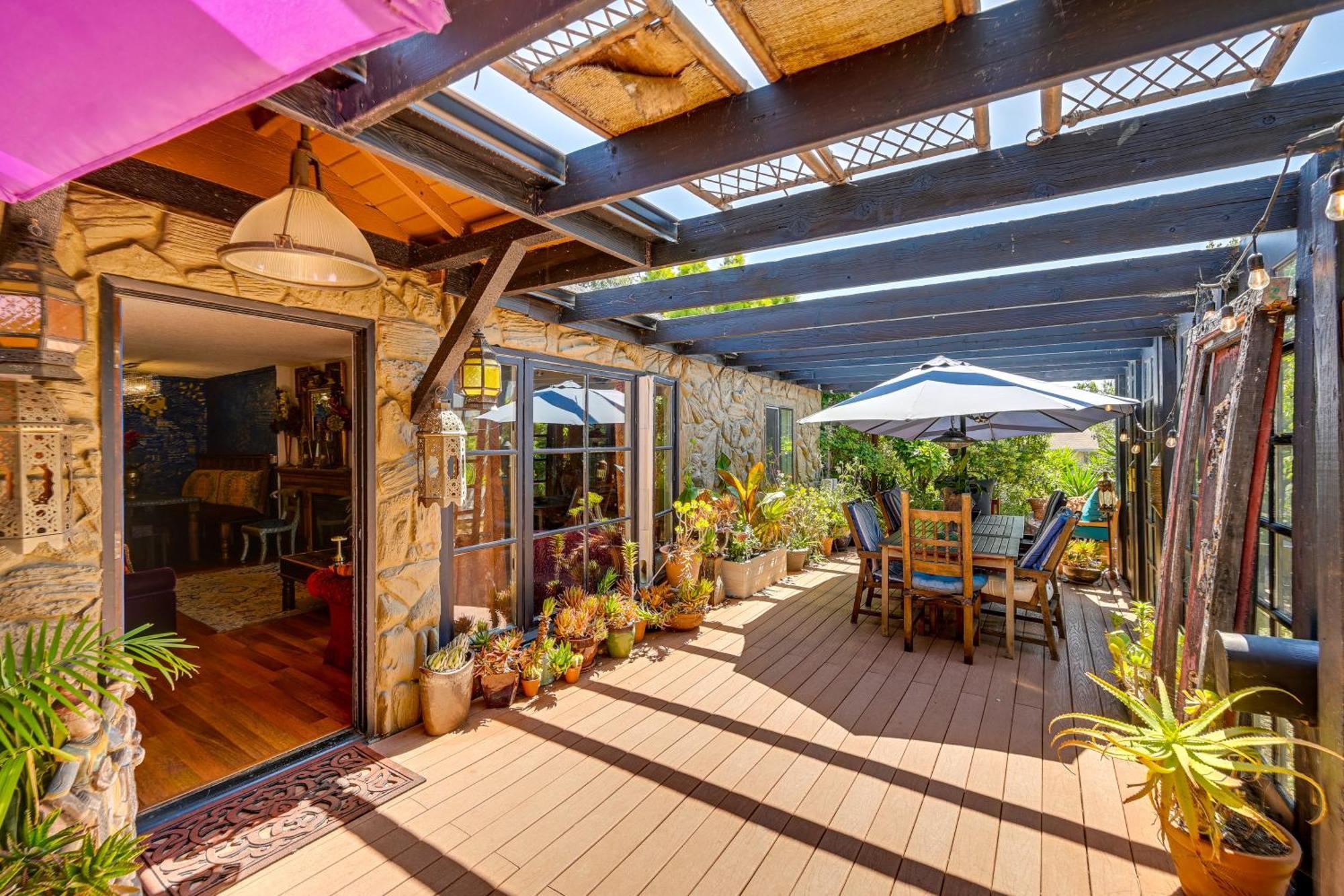 Bohemian Wonderland Benicia Bungalow With Pergola! Exterior photo